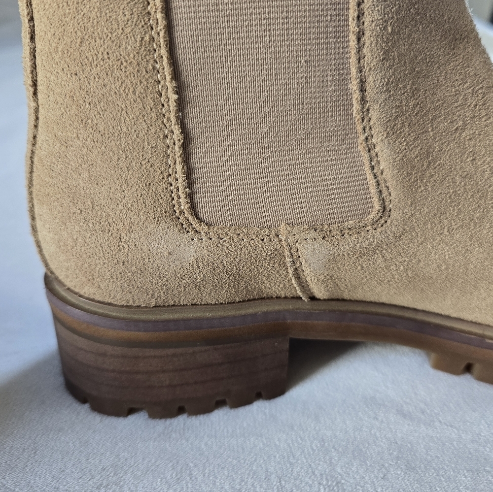 Quince▪️Italian Leather Suede Chelsea Boots in Desert - Picture 10 of 16